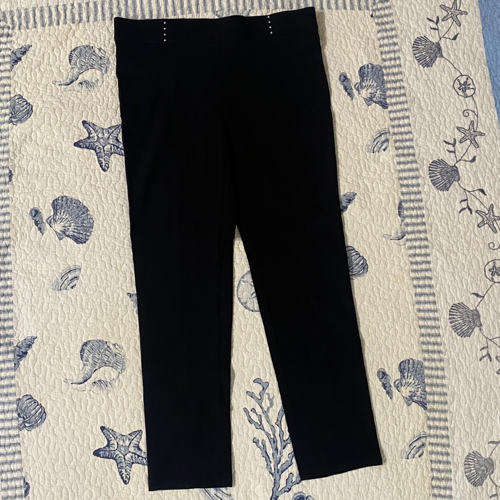 89th+ Madison Black Pants with Stud Accents. Size PS: Petite Small.